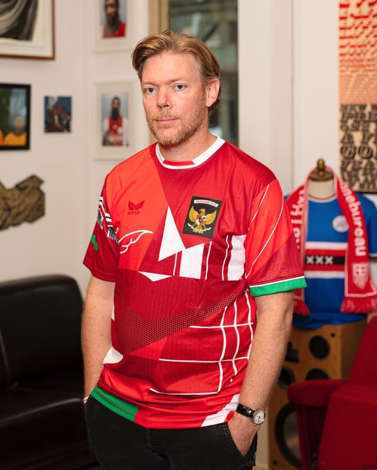 The red and white Independence Day jersey worn indoors